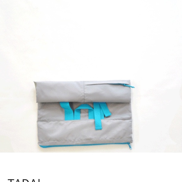 NWOT Flip & Tumble Foldable Backpack - Picture 5 of 7